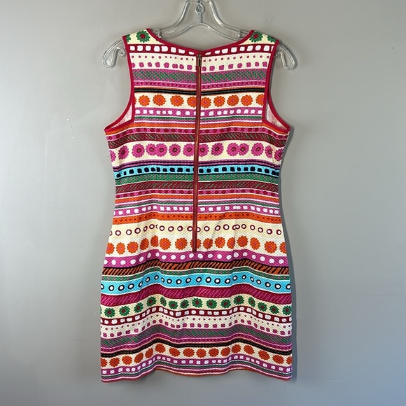 Talbots Sleeveless Textured Floral Sheath Dress Size 6P - Picture 4 of 13